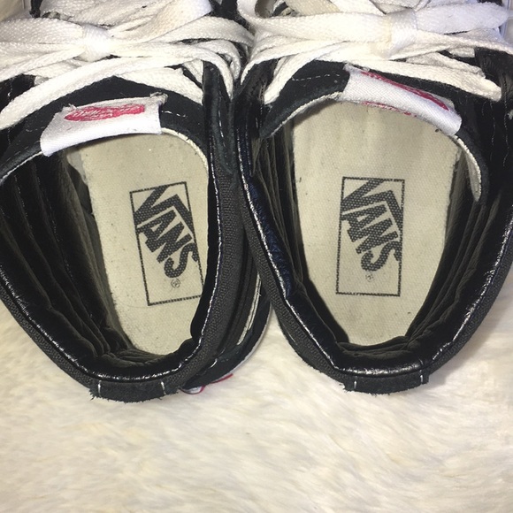 Unisex Vans Sneakers - Picture 6 of 8